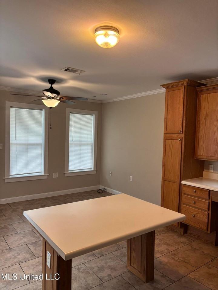 7316 Francis Drive - Photo 4 of 11