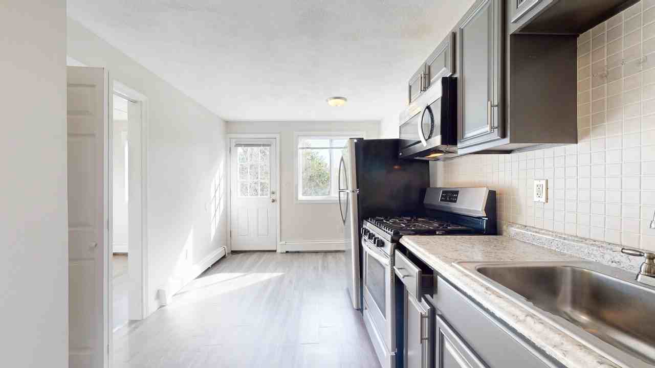 24 Eutaw St #3 - Photo 3 of 16