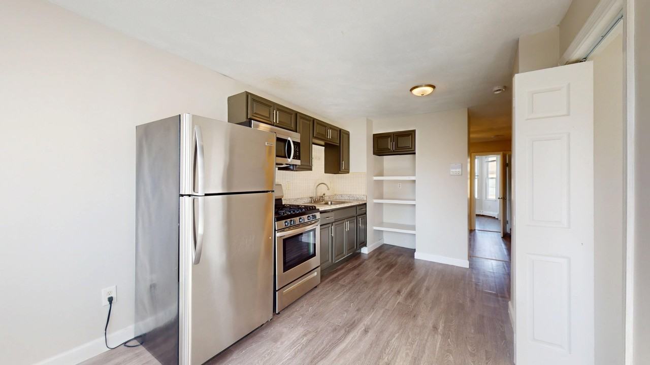 24 Eutaw St #3 - Photo 4 of 16