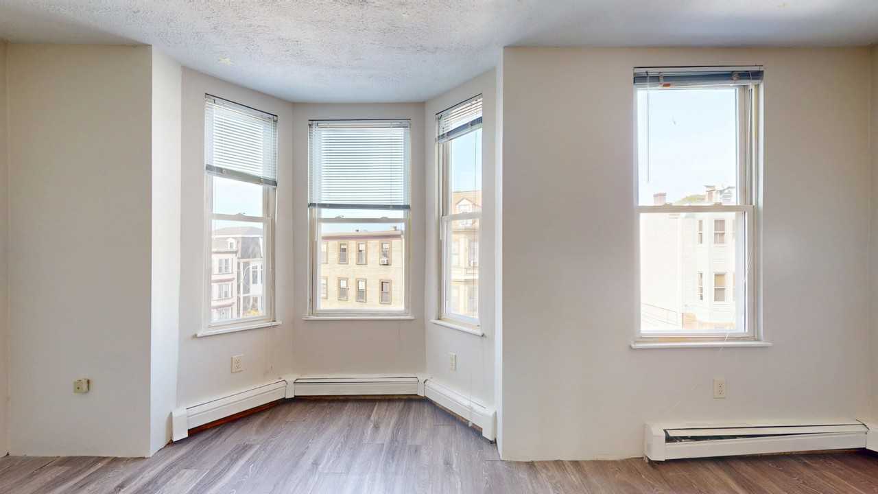 24 Eutaw St #3 - Photo 5 of 16