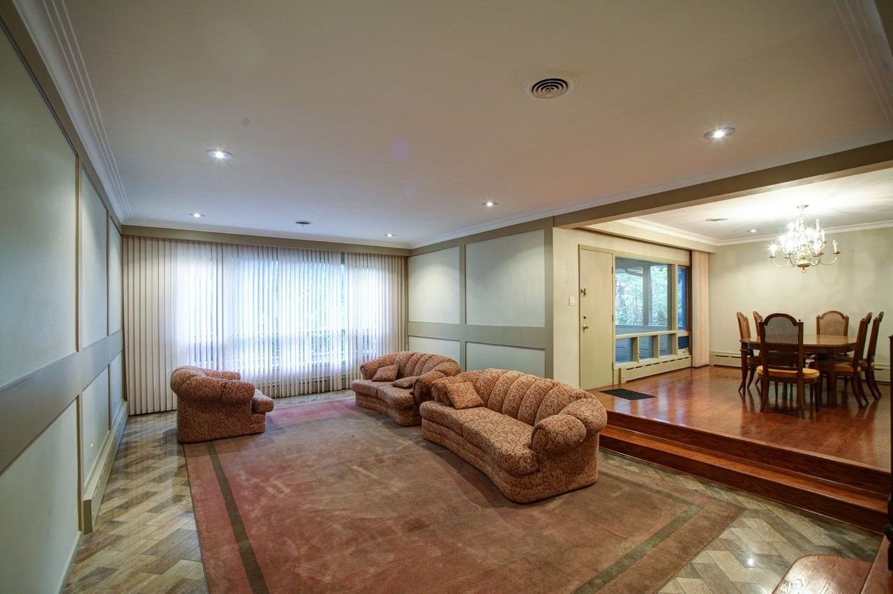 16 Carousel Crt #FH - Photo 3 of 10