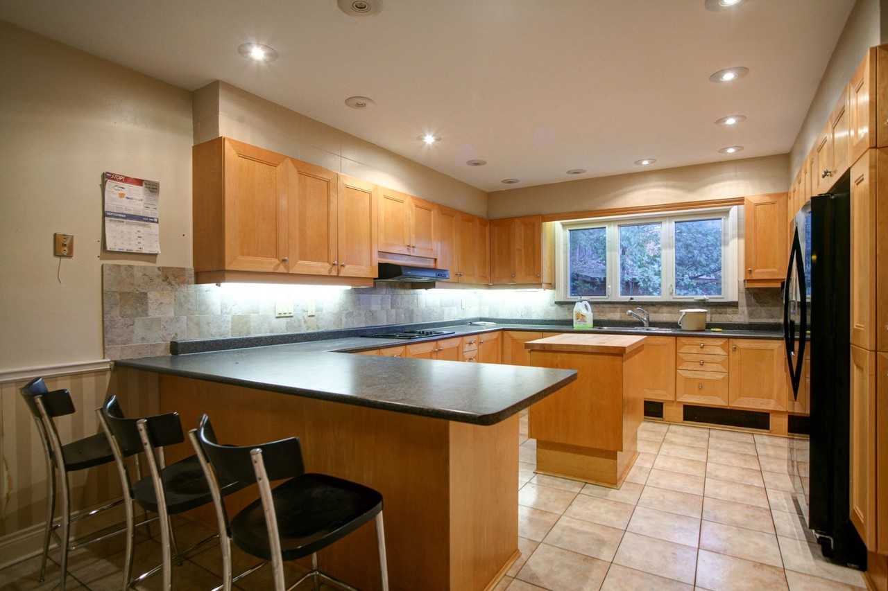 16 Carousel Crt #FH - Photo 5 of 10