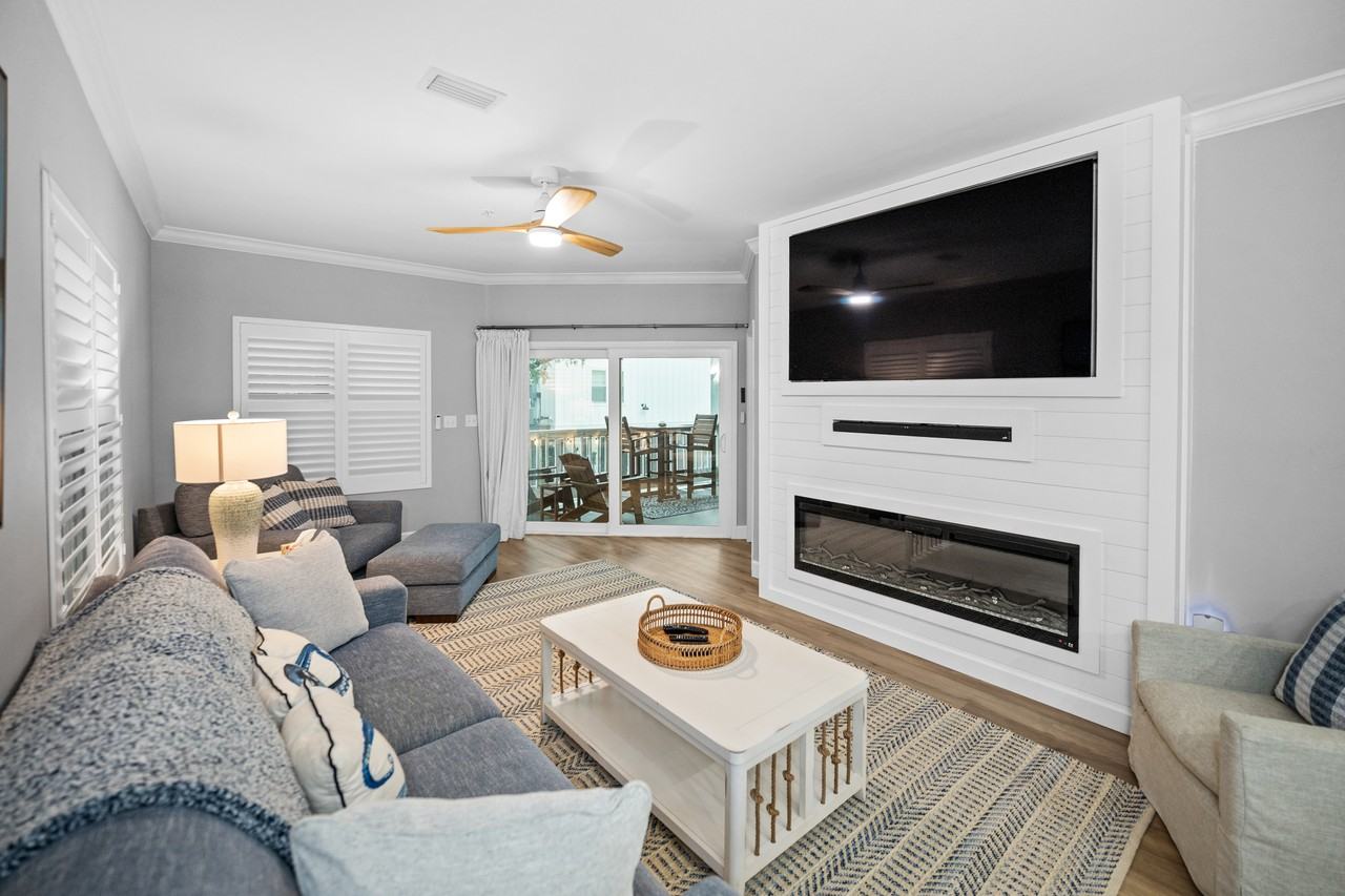 4532 4532 Walker Key Boulevard - F1Unit F1 #F1 - Photo 3 of 36