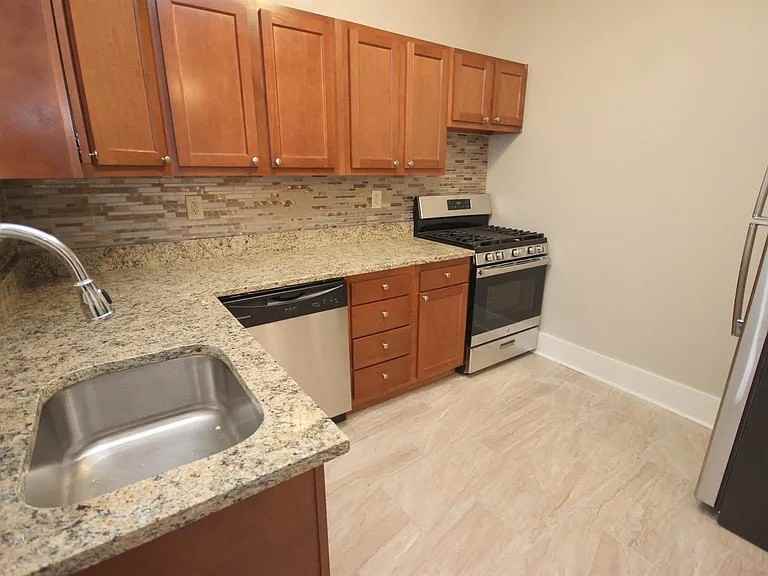 6608 Dalzell Place #6608-2 - Photo 5 of 9