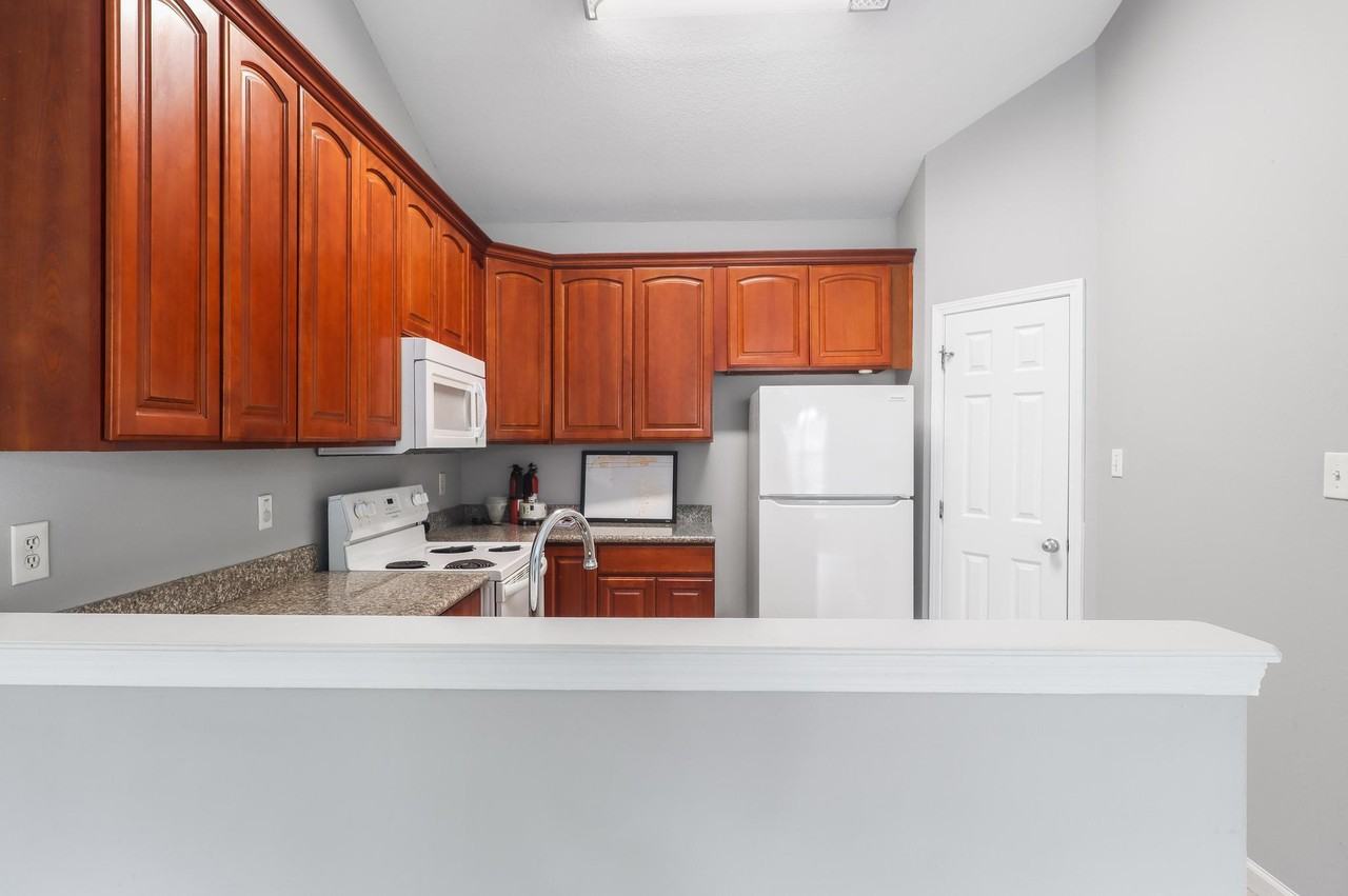 11517 Acorn Dr #1 - Photo 7 of 17