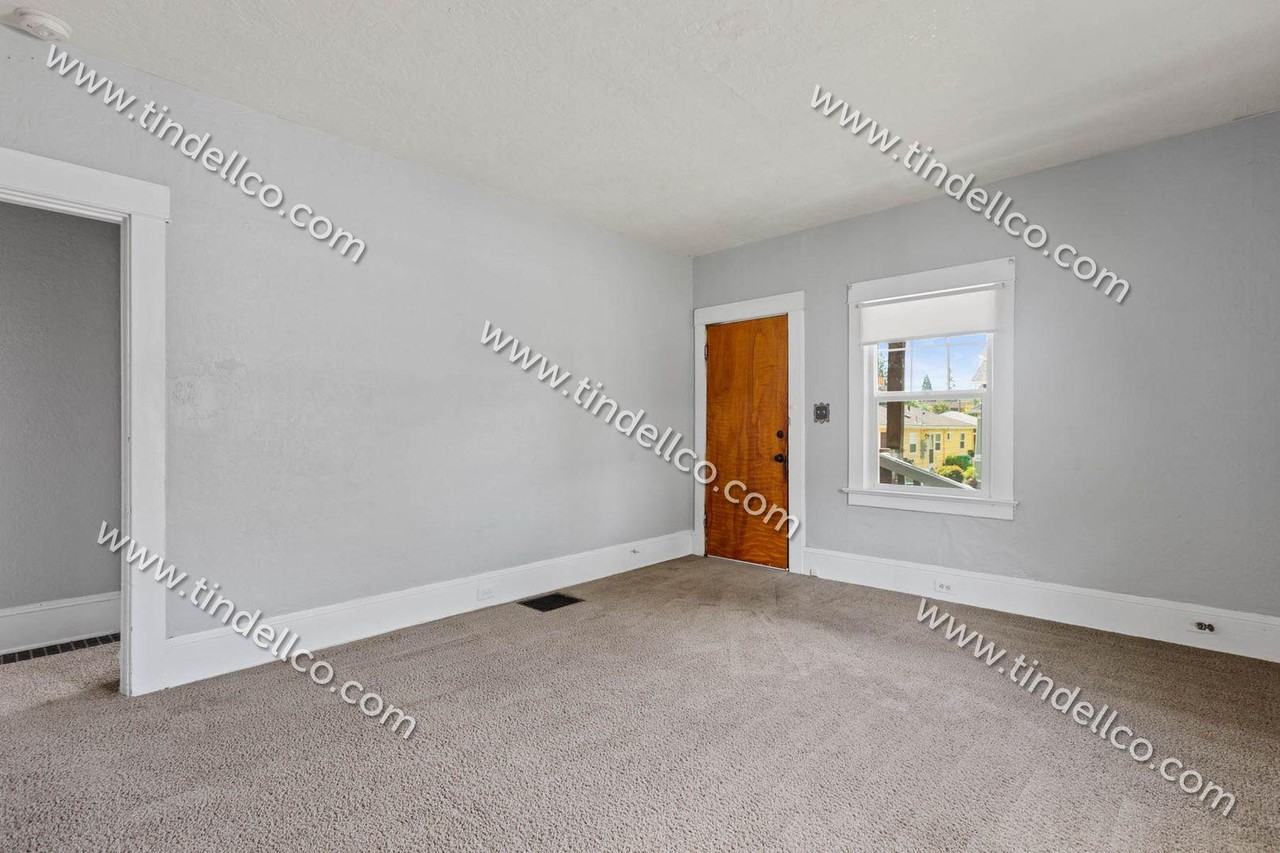 4731 N Depauw St - Photo 7 of 26