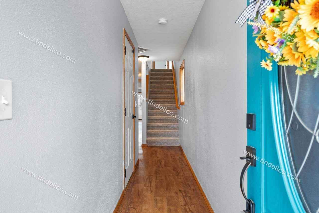 9211 N Hodge Ave - Photo 4 of 21