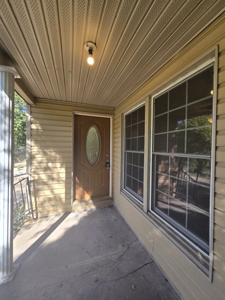 1334 North Estelle #1 - Photo 2 of 24