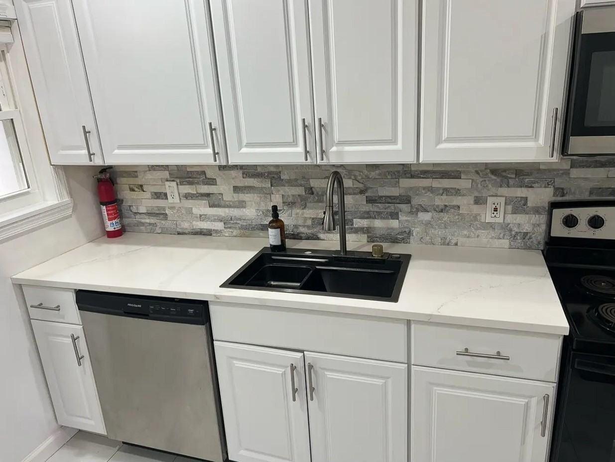 1918 North 6th Street #1 - Photo 4 of 16