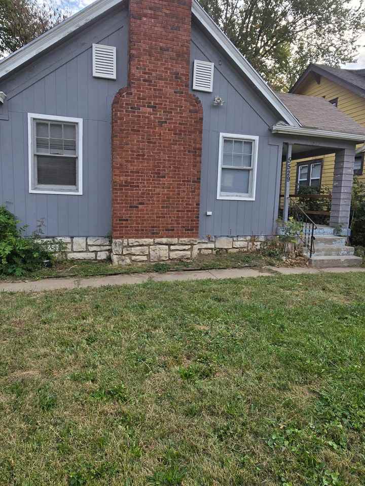 5529 Michigan Ave #1 - Photo 2 of 20