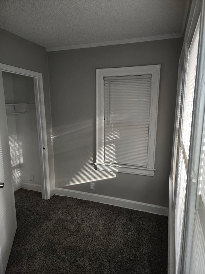 5529 Michigan Ave #1 - Photo 7 of 20