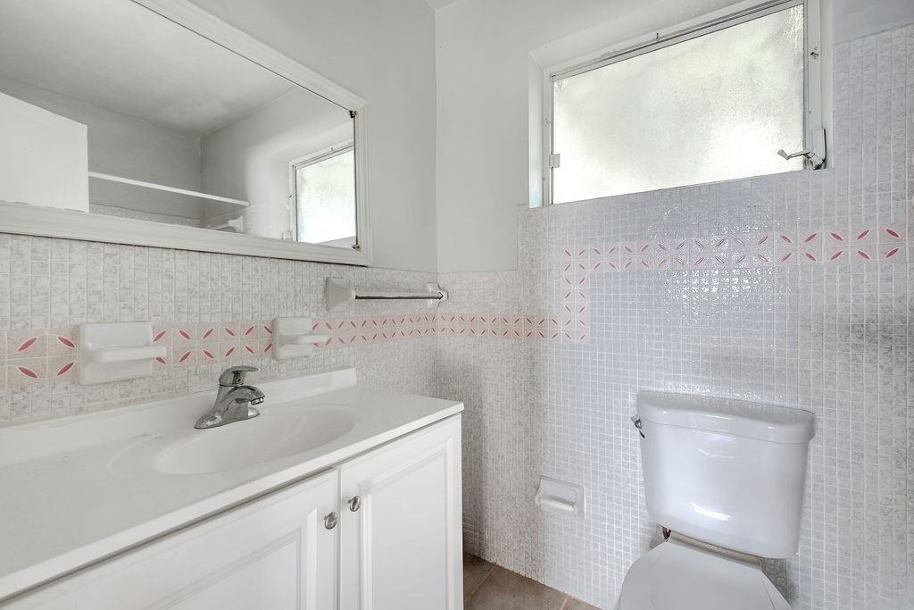 1826 Sherman St #1 - Photo 7 of 23