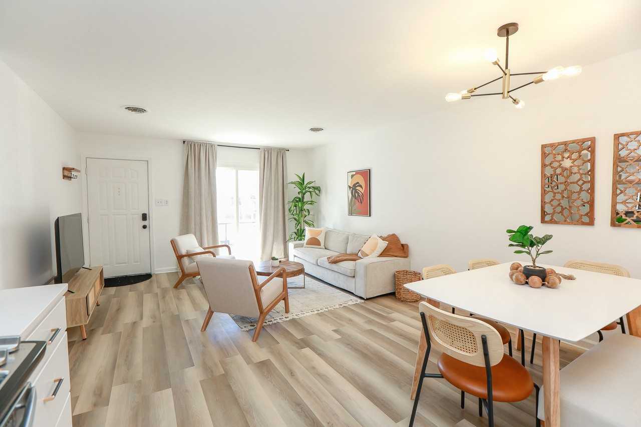 9512 18th Bay St #1 - Photo 3 of 9