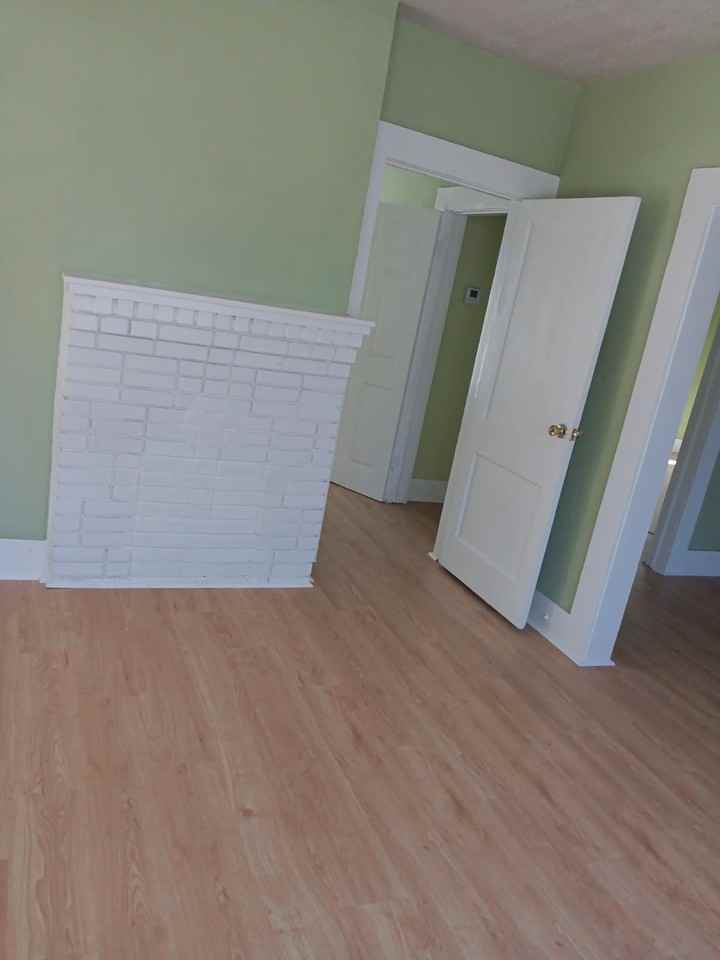 512 34th Ave W #1 - Photo 6 of 7