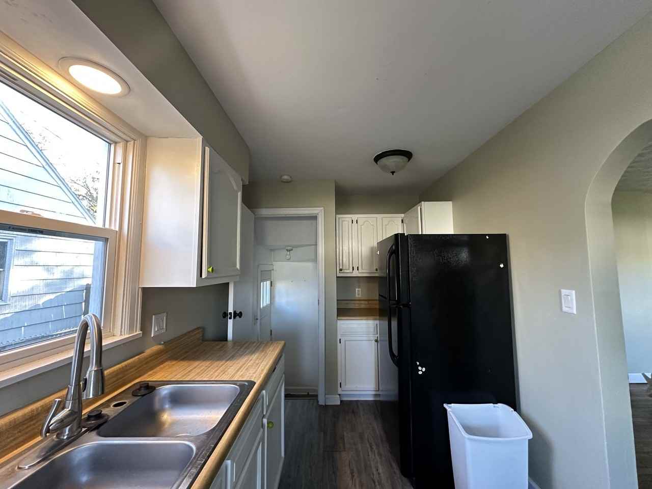 1543 Graf St #1 - Photo 6 of 9