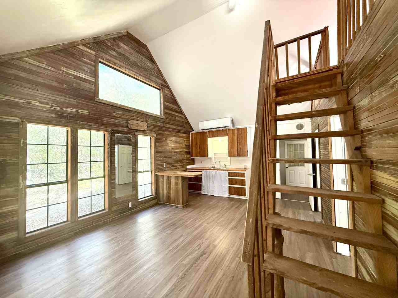 535 Woodlawn Dr #1 - Photo 4 of 21