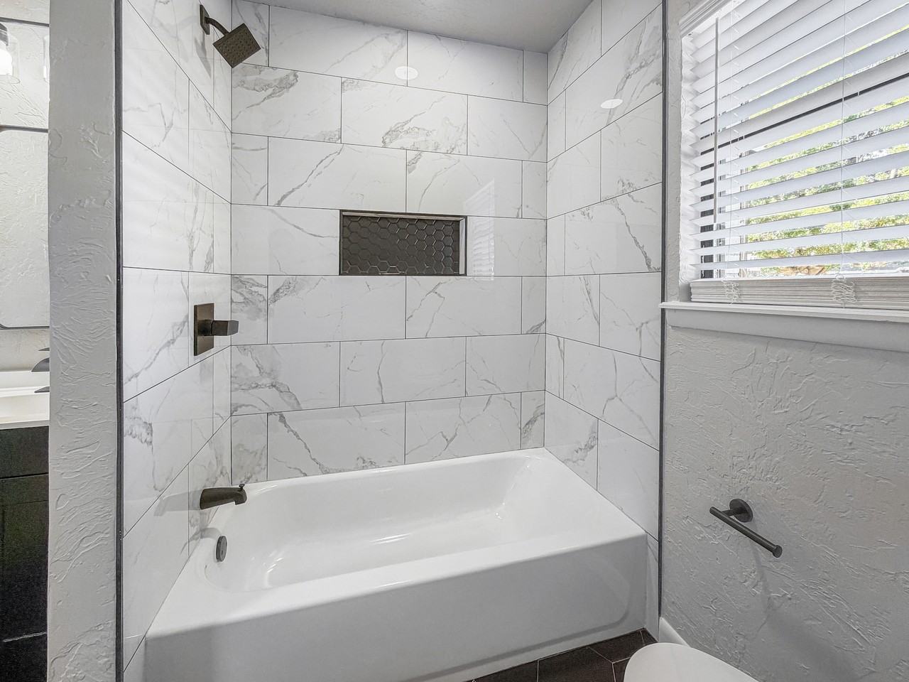 1702 West Boyd Street #1 - Photo 7 of 17
