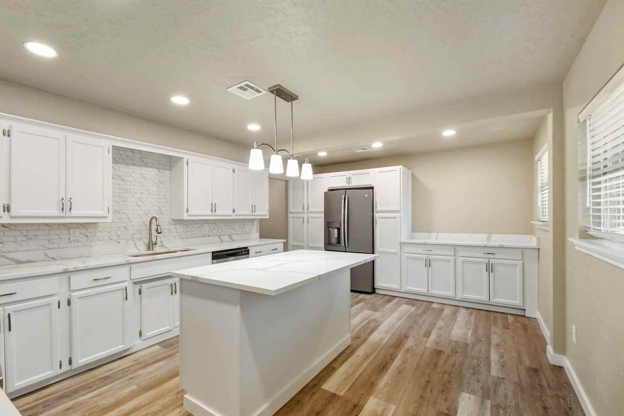 243 Orchard St #1 - Photo 3 of 23