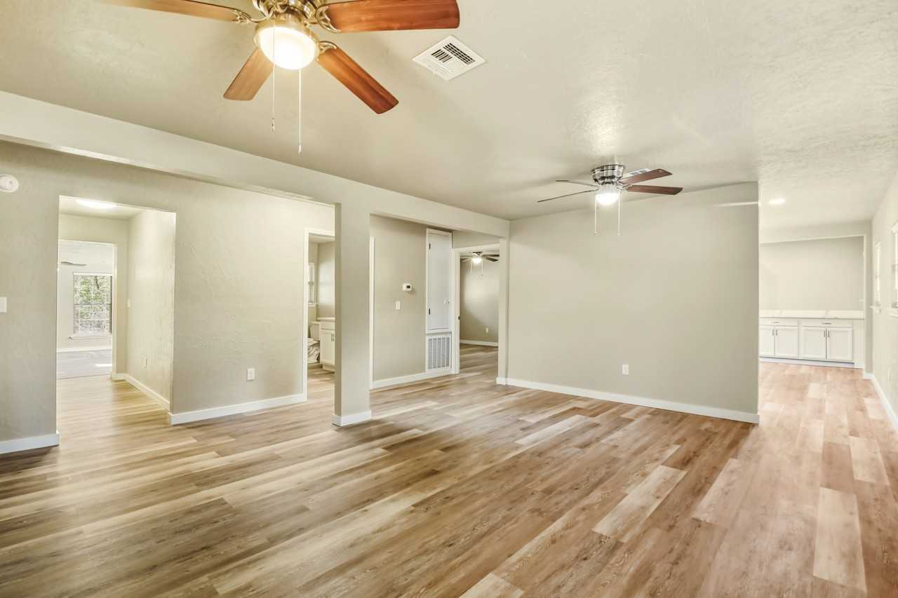 243 Orchard St #1 - Photo 6 of 23