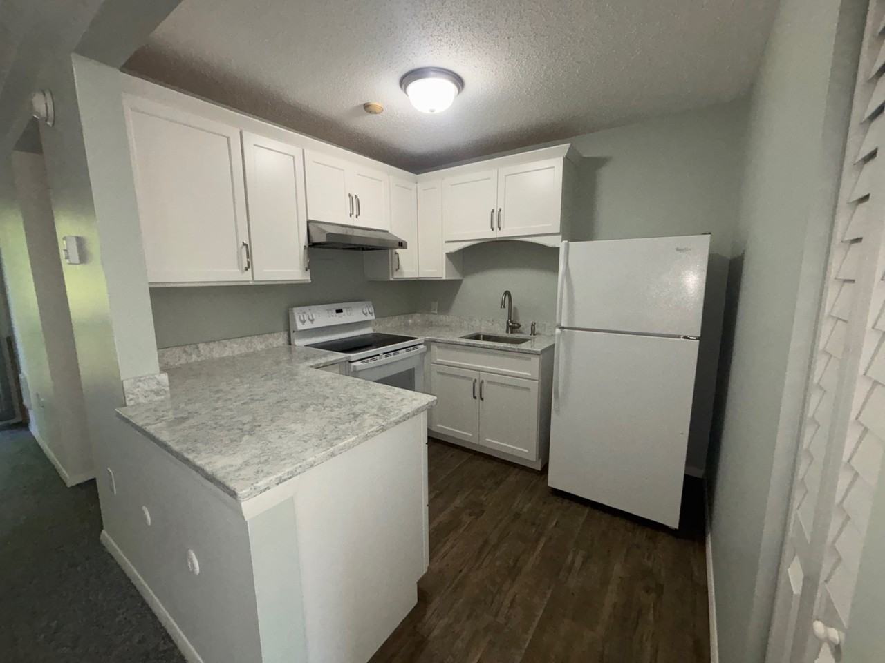 107 107 Treetop Circle - 725Unit 725 #725 - Photo 6 of 35
