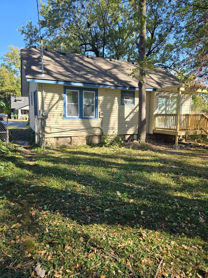 2501 E 68th Ter #1 - Photo 4 of 16