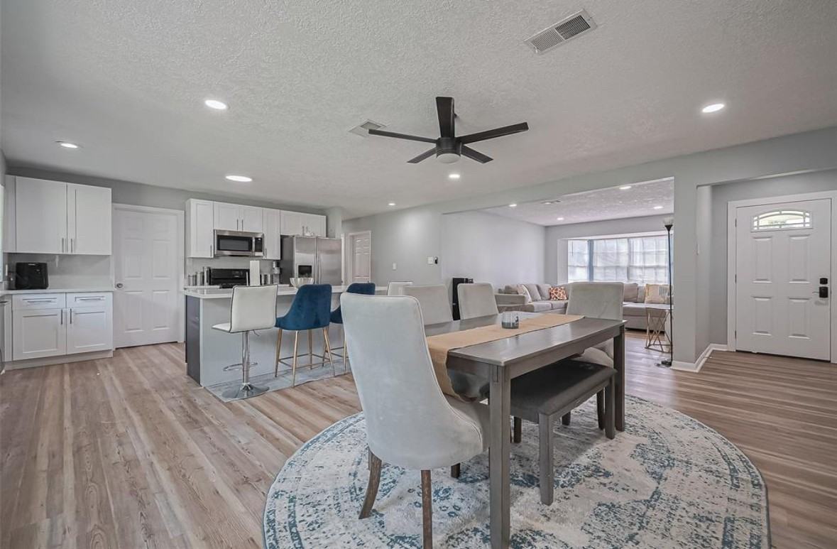 2606 Micliff Boulevard #1 - Photo 4 of 19