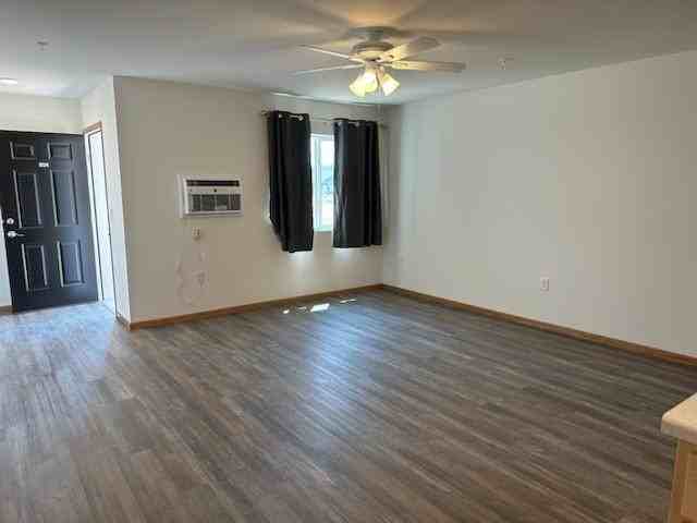 Peterson Dr #413 - Photo 4 of 10