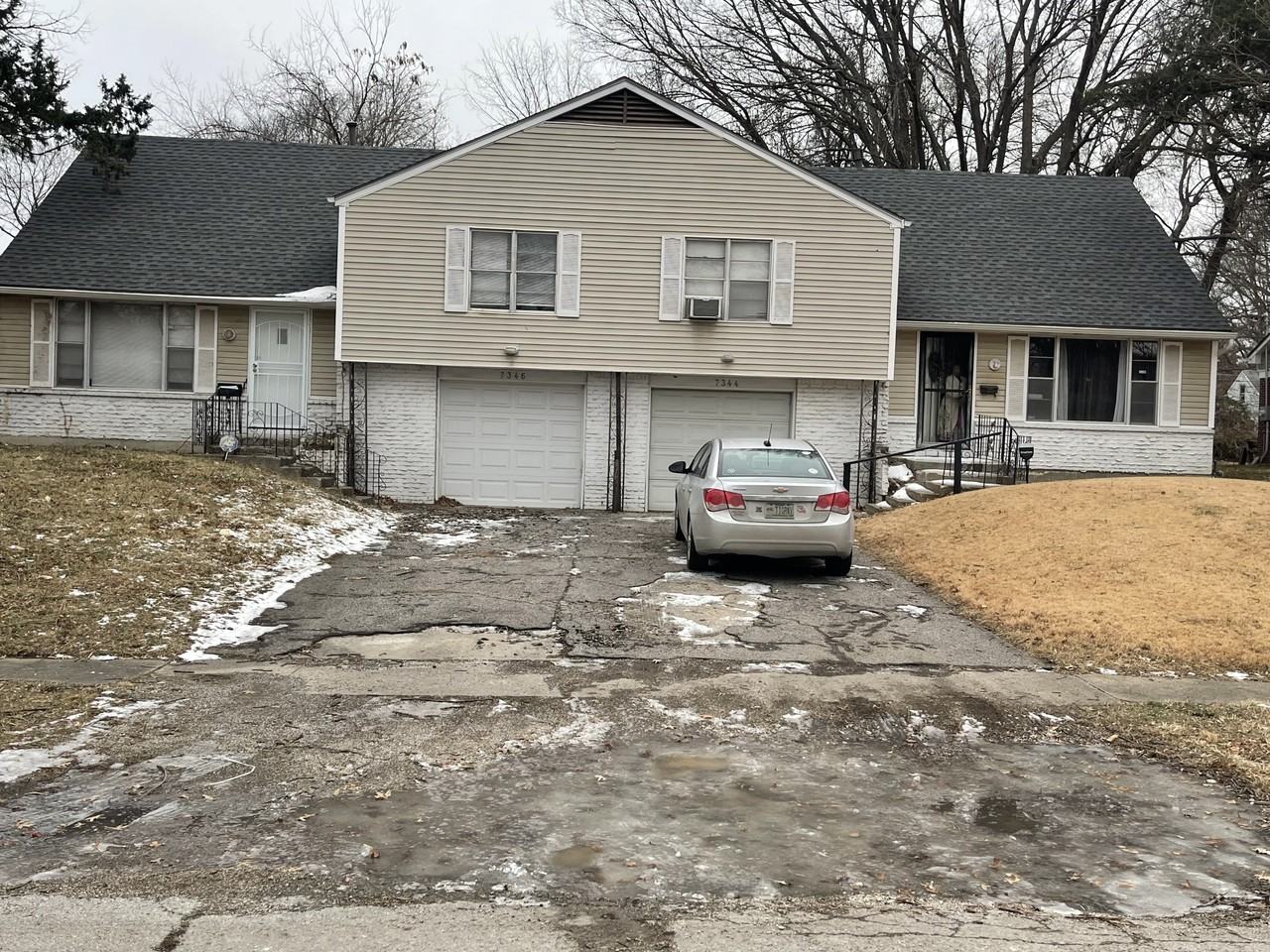 7344 Wayne Ave #1 - Photo 7 of 24