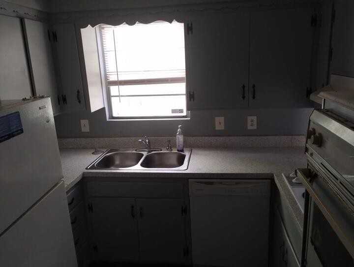 7344 Wayne Ave #1 - Photo 3 of 24