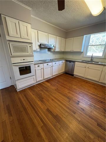 408 Severn Ave #B - Photo 3 of 25