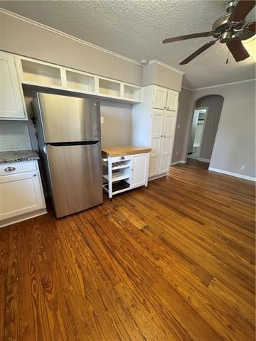 408 Severn Ave #B - Photo 6 of 25