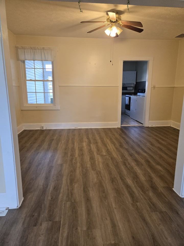 25 Mount St - Photo 4 of 10