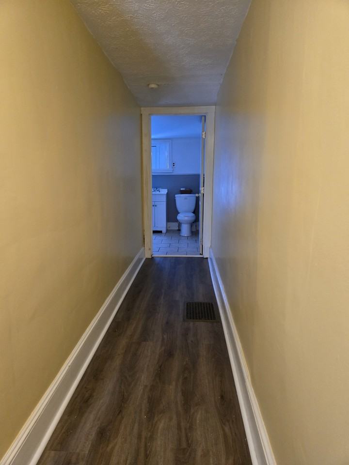 25 Mount St - Photo 7 of 10