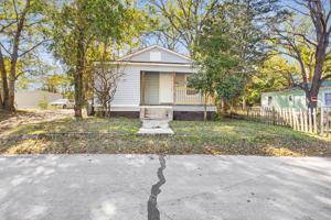 featured image of 1707 Asheville Street #1