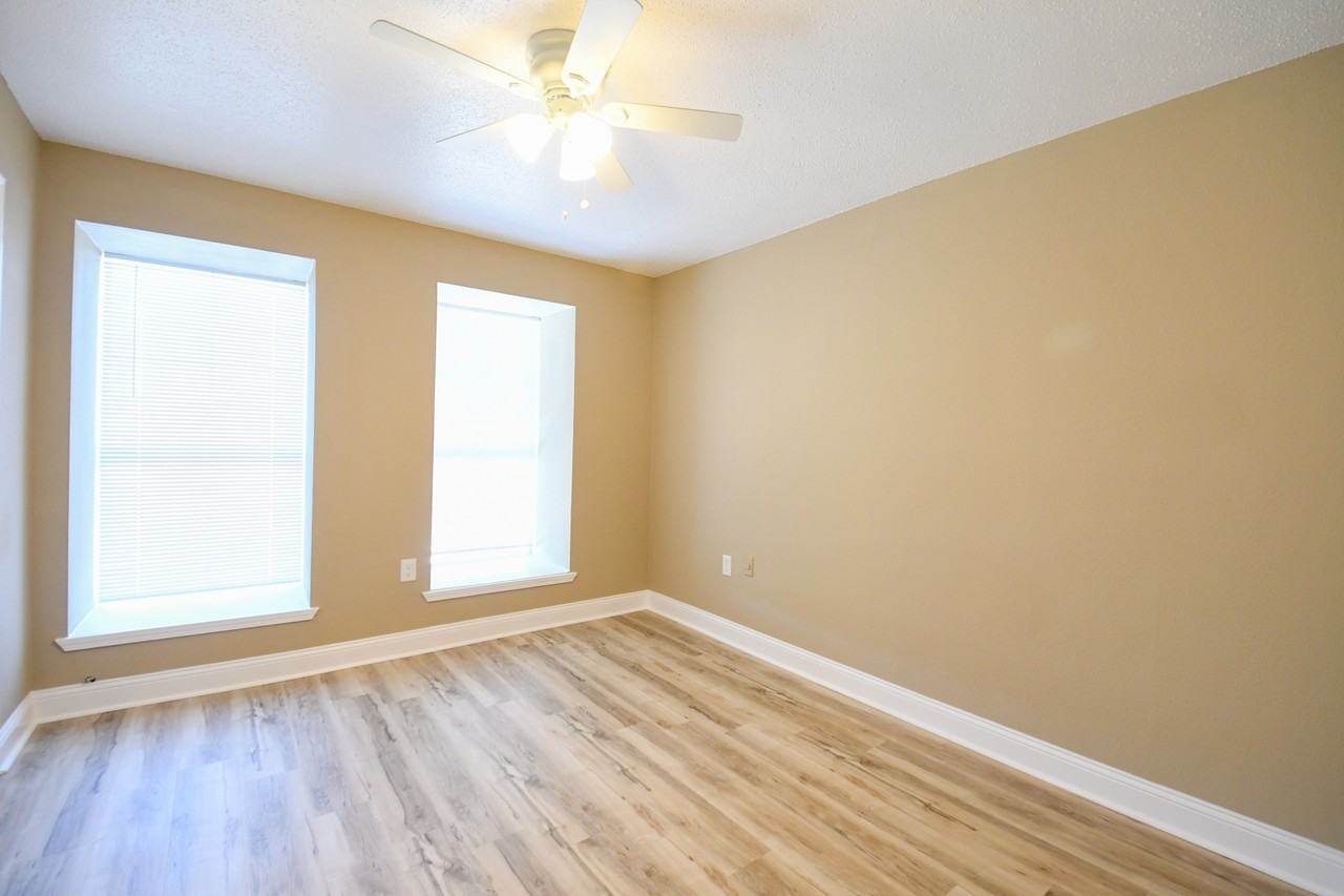 231 Belle Terre Blvd #1 - Photo 5 of 6