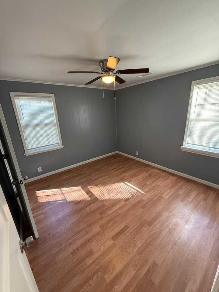 293 W Waldorf Ave #1 - Photo 7 of 10