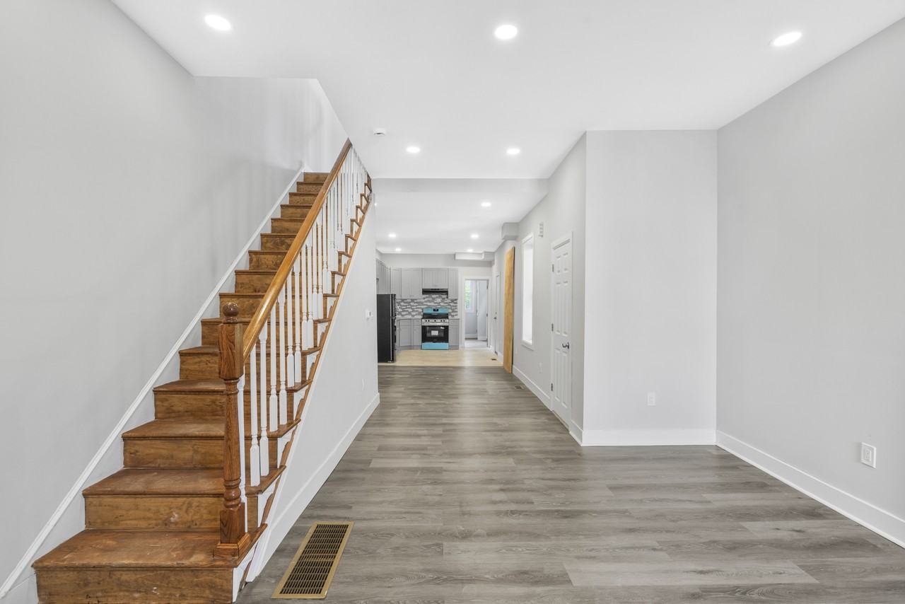 2418 North 16th Street #1 - Photo 4 of 24