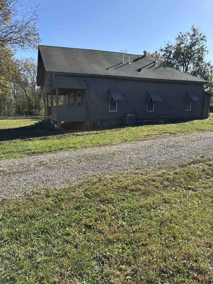 836 East 10th Street #1 - Photo 3 of 8