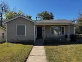 featured image of 1813 Travis Street #1