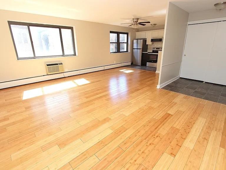 513 513 NORTH NEVILLE STREETAPT B-5 #B5 - Photo 4 of 7