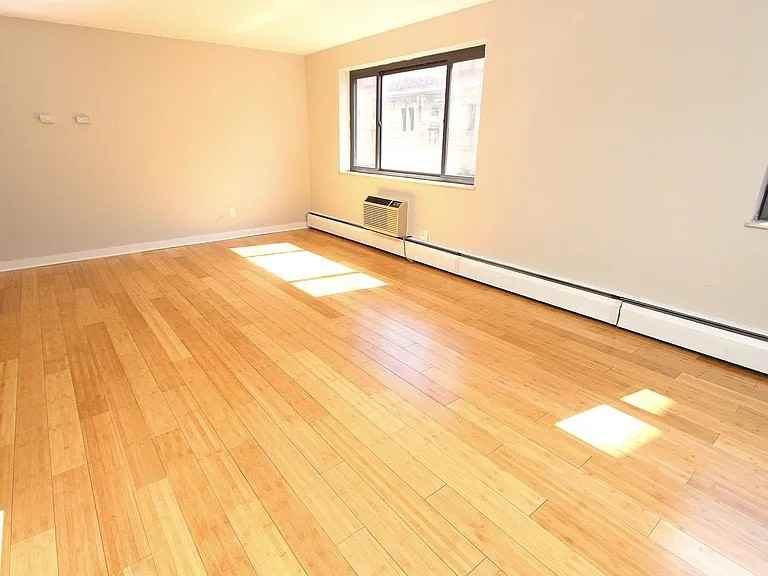 513 513 NORTH NEVILLE STREETAPT B-5 #B5 - Photo 5 of 7