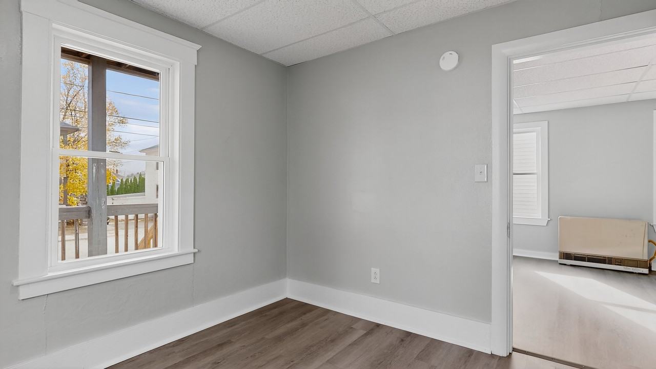 54 Thompson St #A - Photo 2 of 26