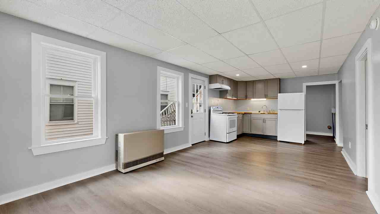 54 Thompson St #A - Photo 6 of 26