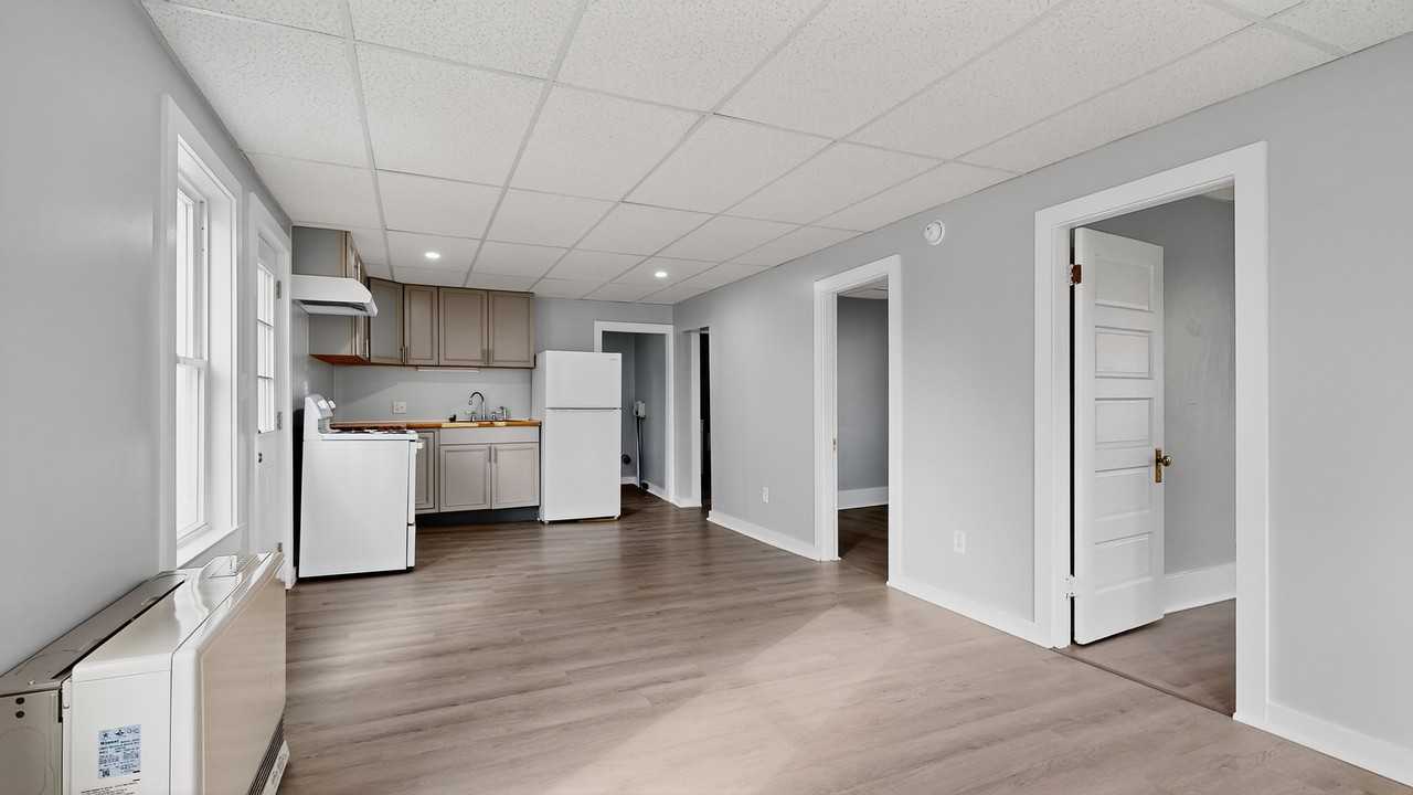 54 Thompson St #A - Photo 7 of 26