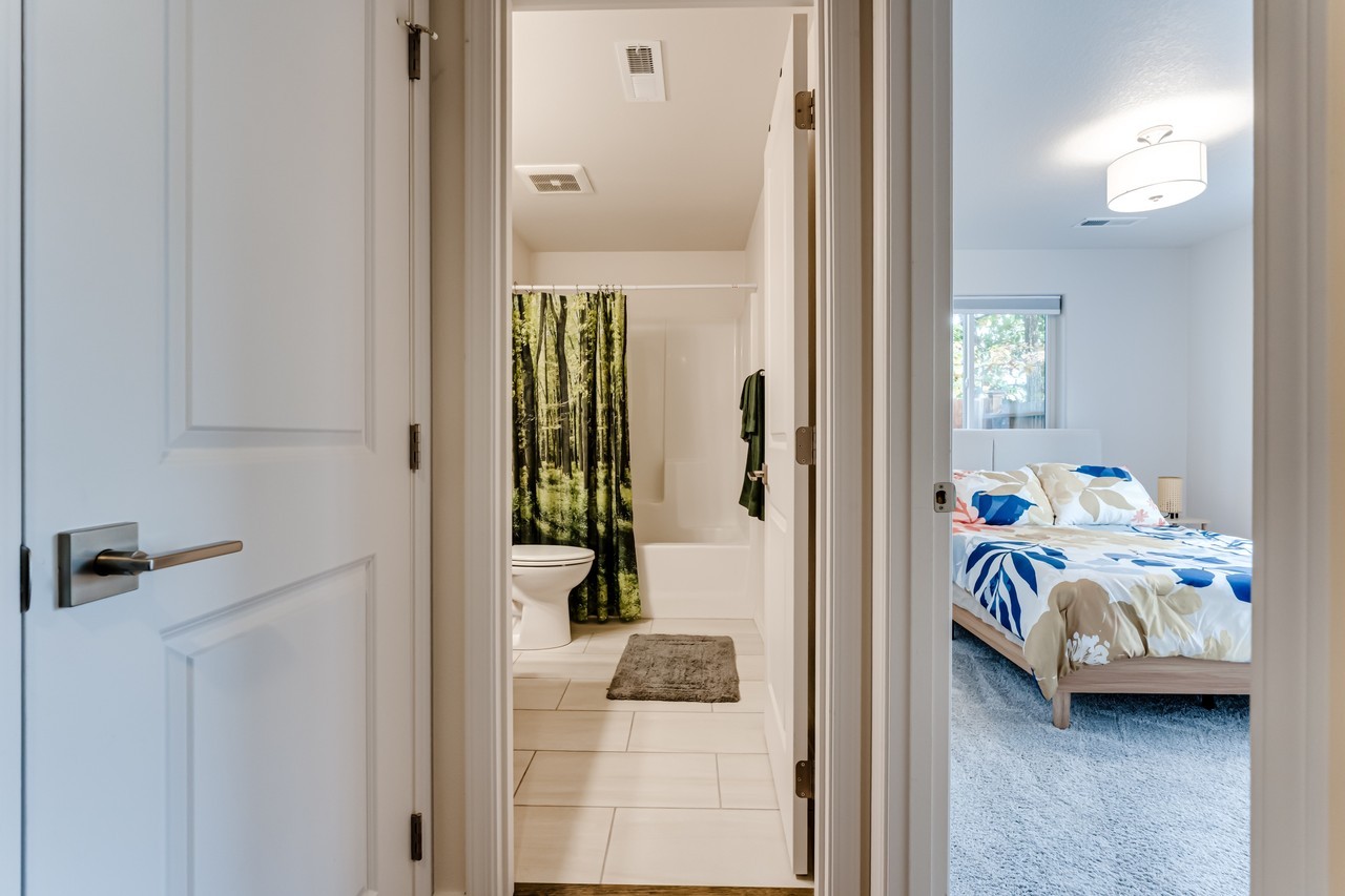 1526 Mckinley Street #1 - Photo 6 of 50