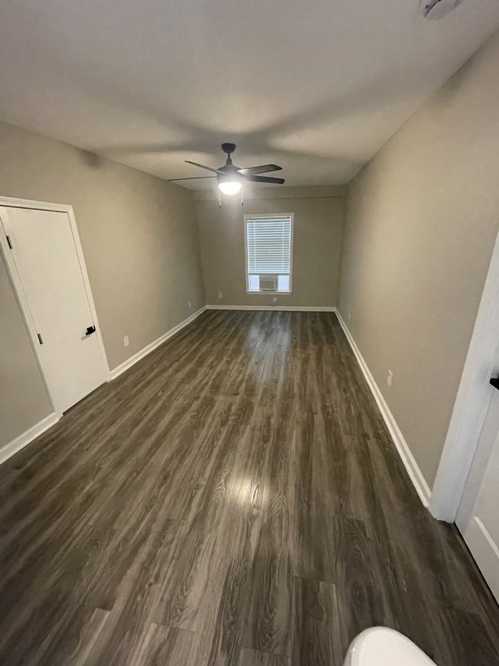 38 4th Street Southwest #A - Photo 3 of 9