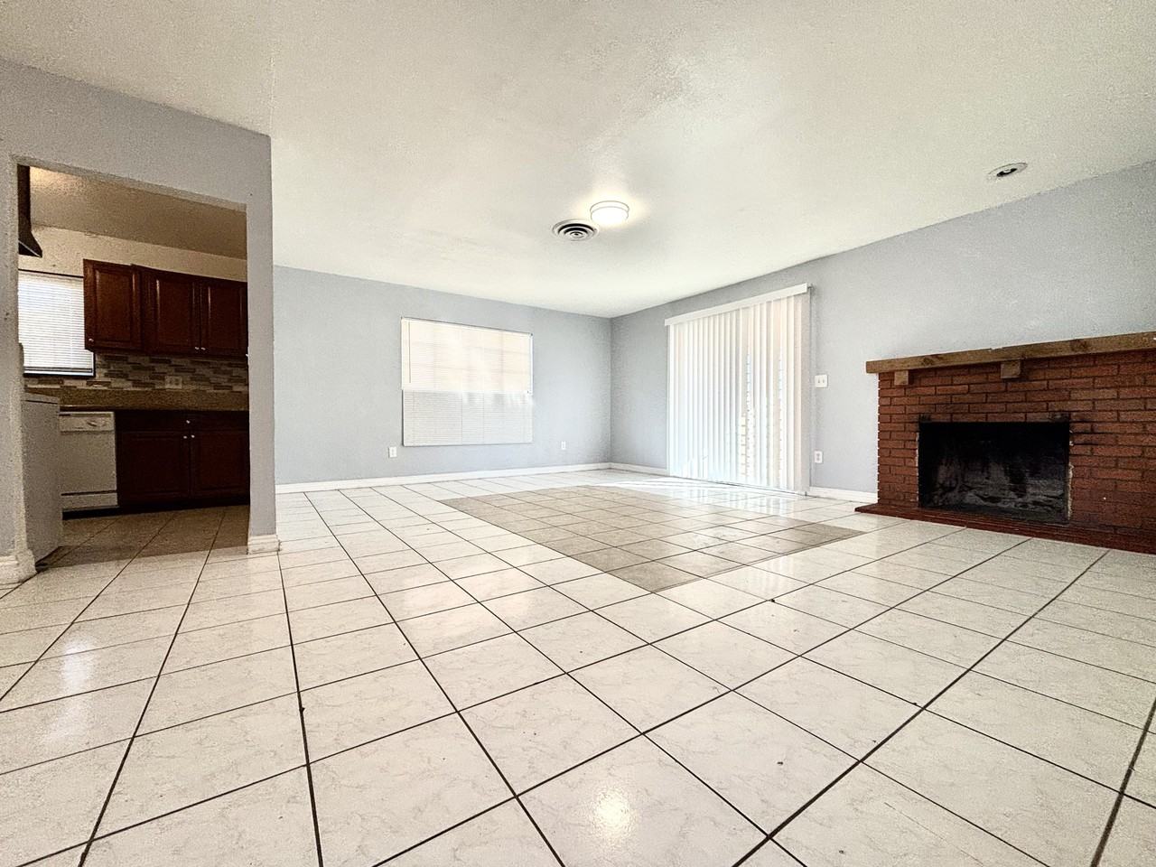 1100 Saylor Way #1 - Photo 5 of 23