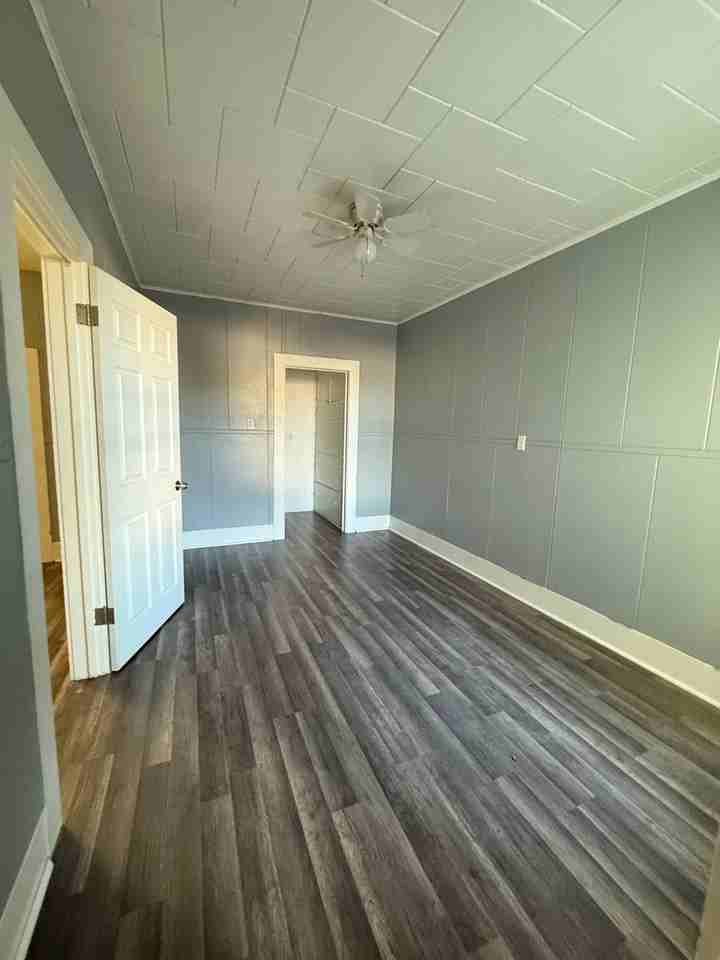 610 Birch St #1 - Photo 4 of 4