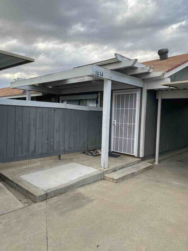 1034 Kaweah Street #1