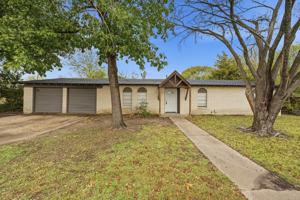 featured image of 917 Susan Street #1